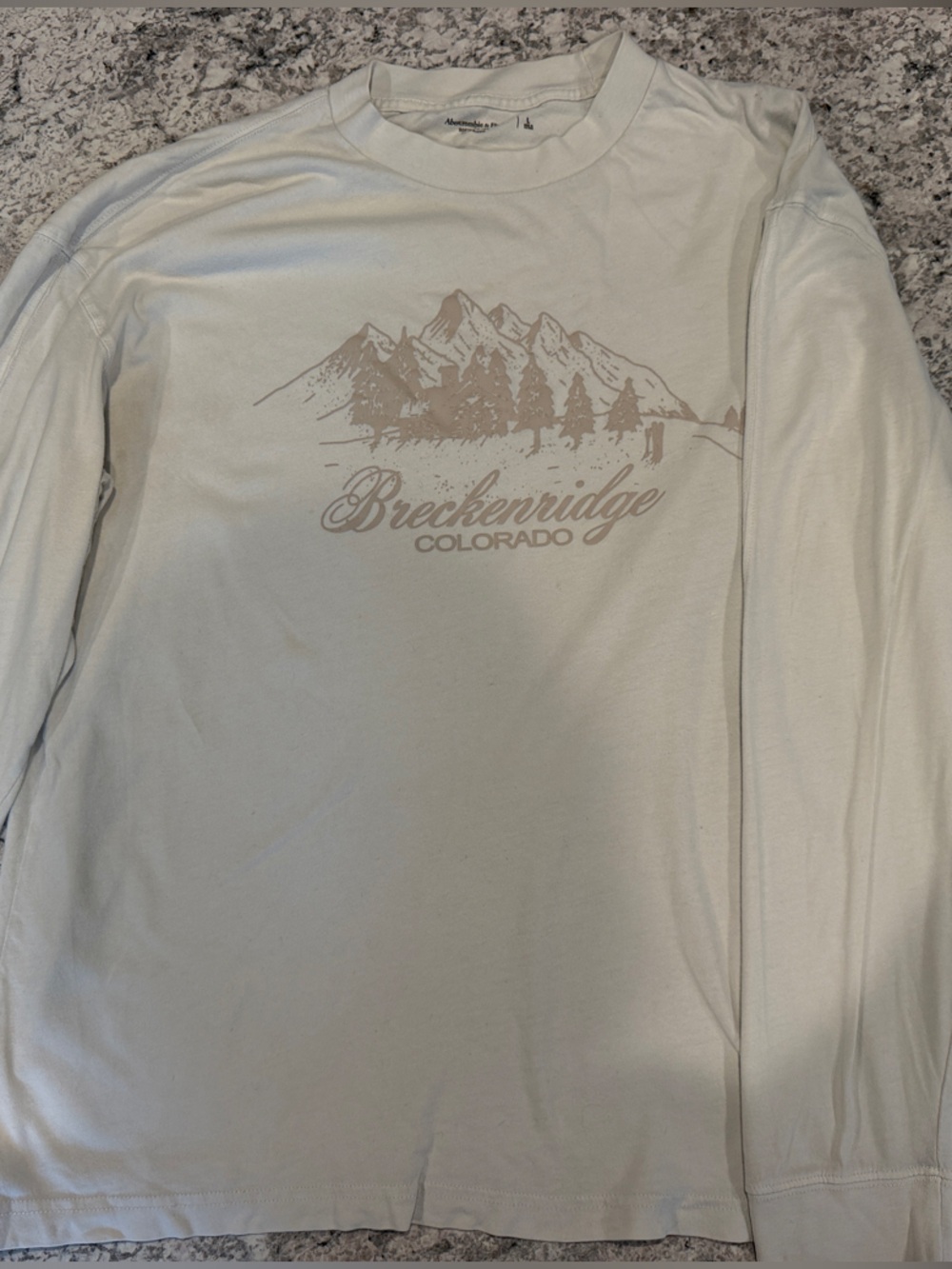 Abercrombie & Fitch Cream Long Sleeve Breckenridge Mountain Tee